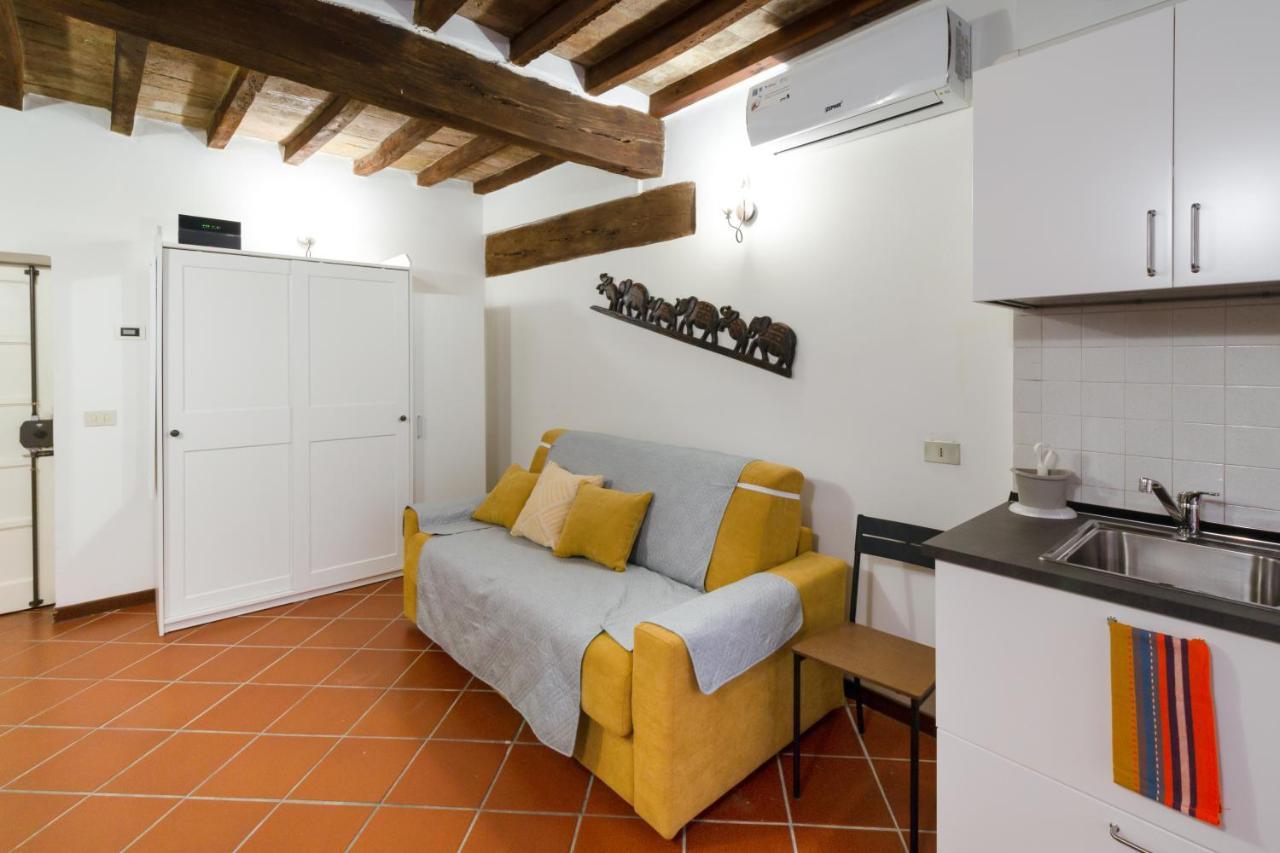 Parma Portici Antichi Monolocale A 5 Min Dal Duomo公寓 外观 照片